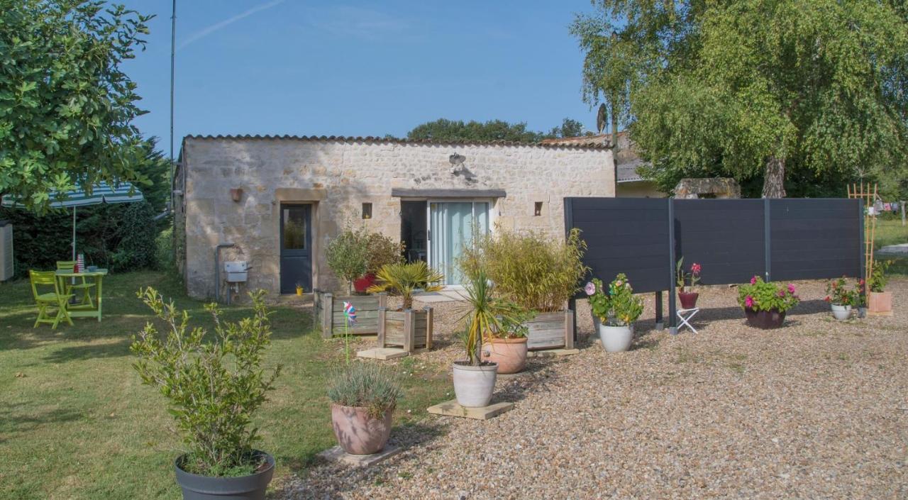 Gite Du Timbre Clion  Exterior foto